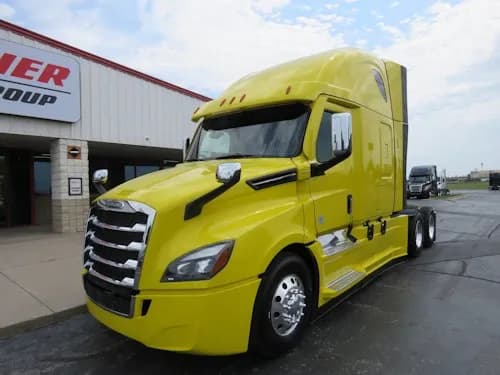 2024 Freightliner PT126SLP