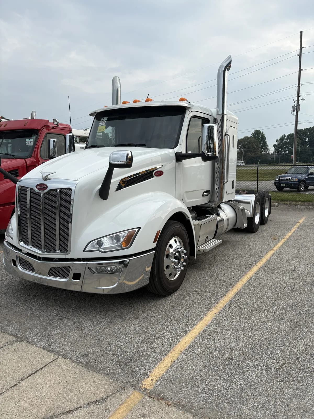 2023 PETERBILT 579