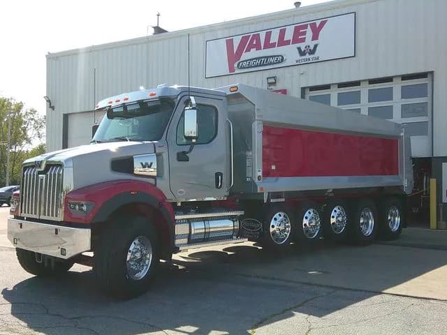 2025 Western Star 47X 2025 - Dump