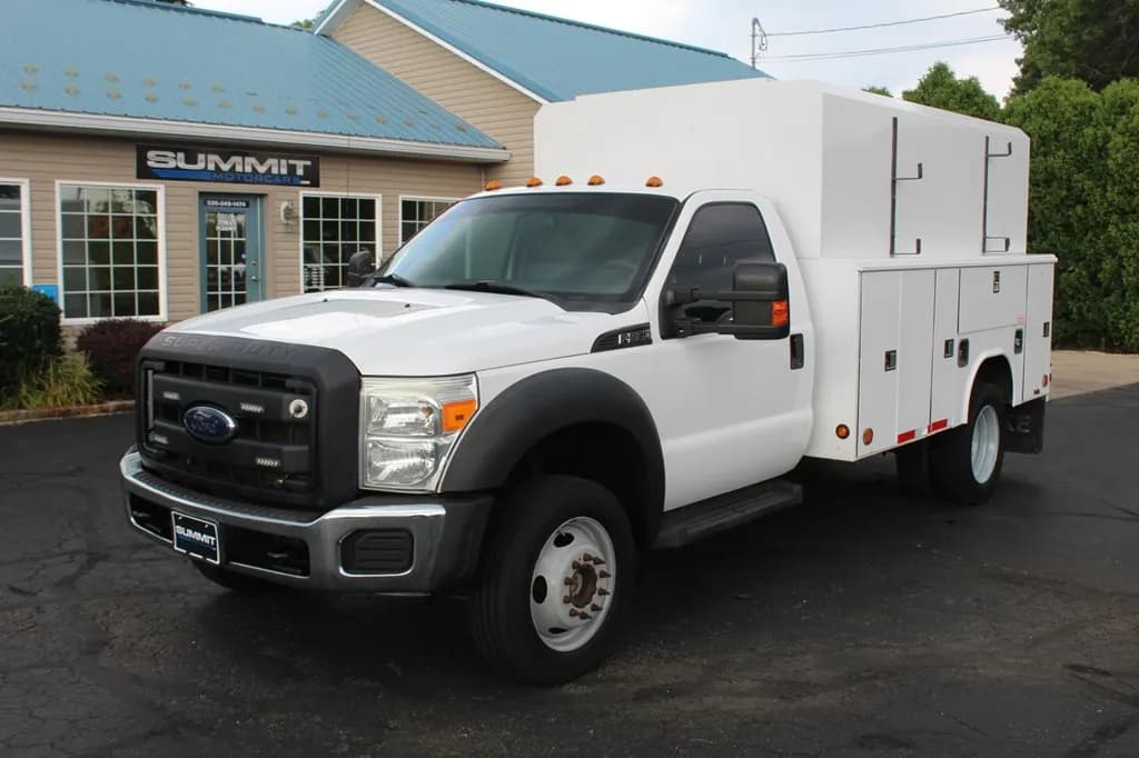 2014 Ford F550 - Service