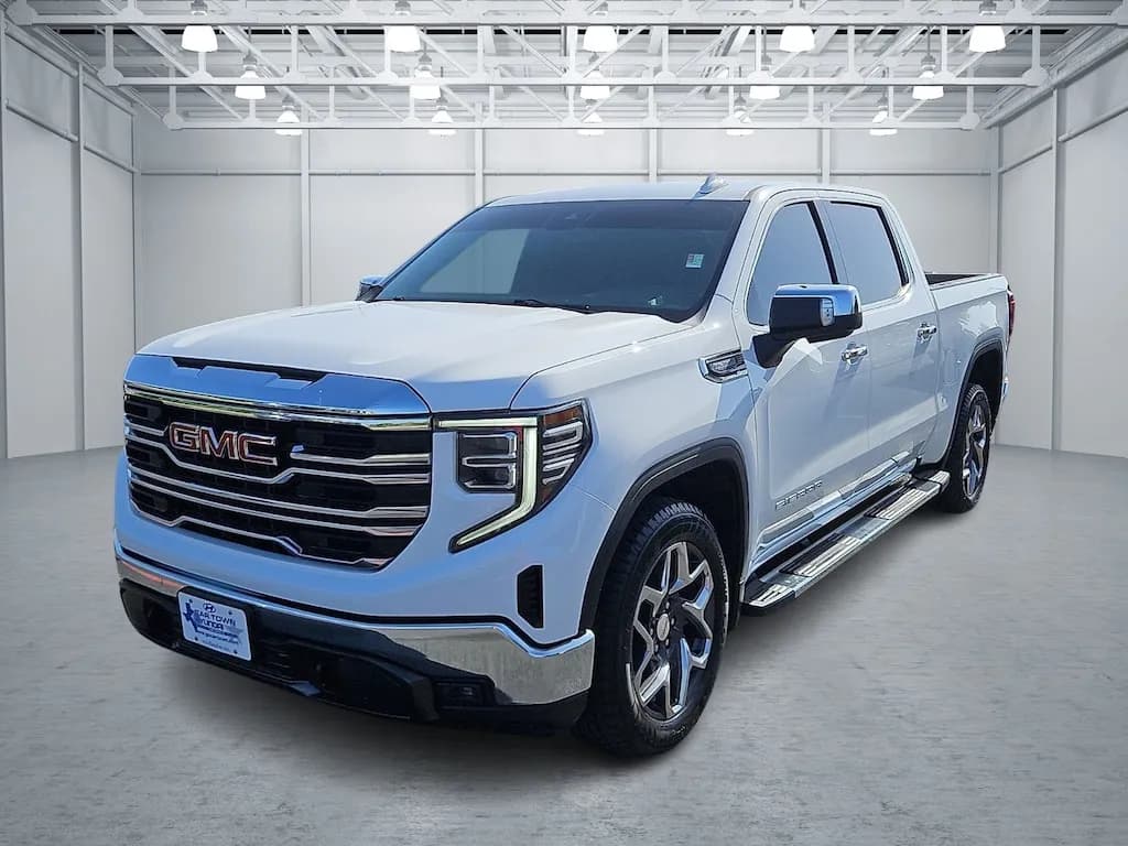 2023 GMC Sierra 1500 - Box