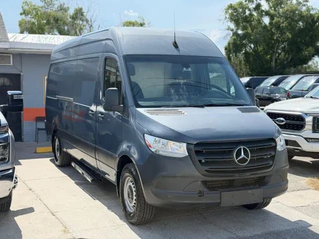 2019 Mercedes-Benz SPRINTER 2500 CARGO - Vans