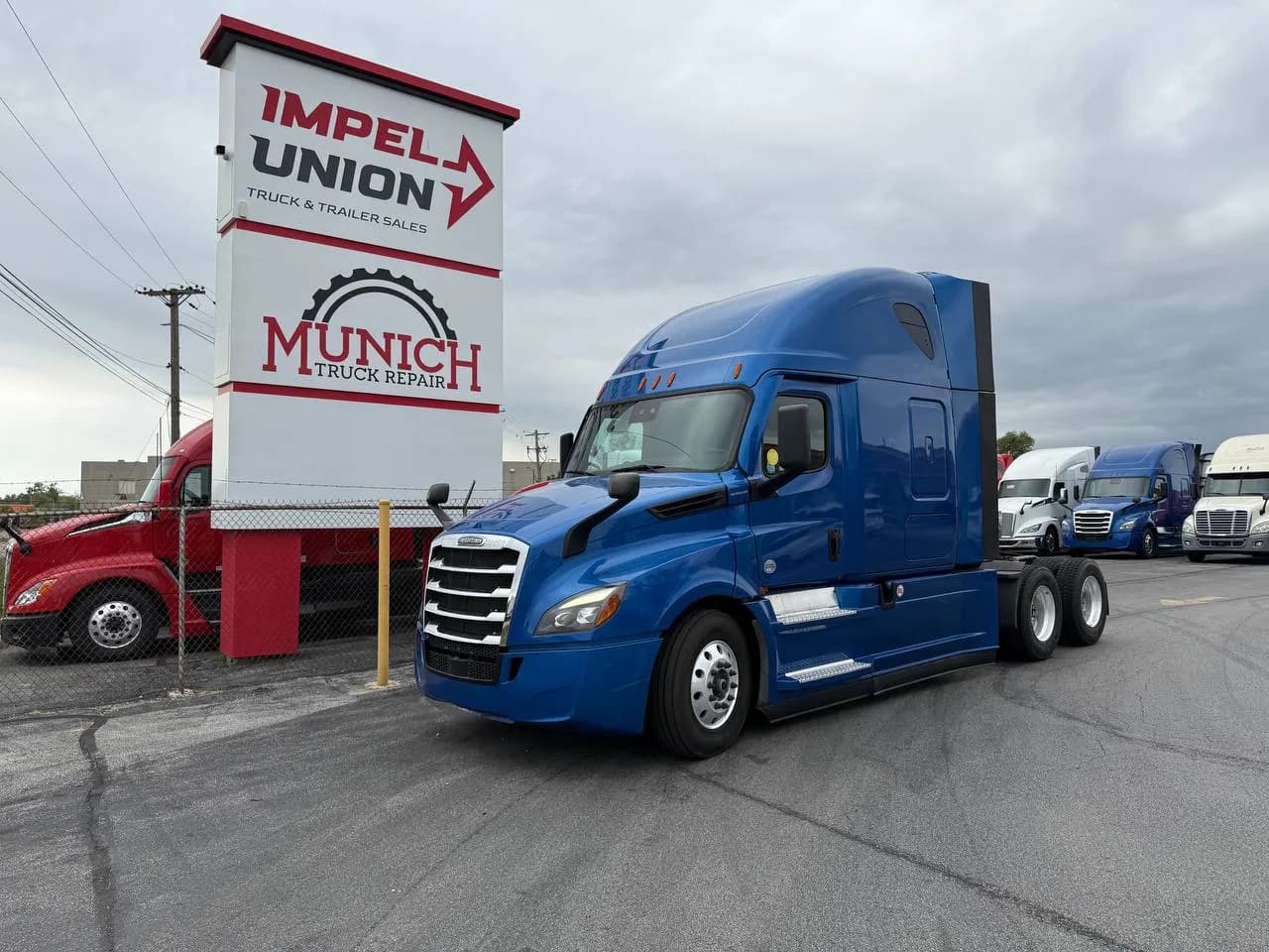 2022 Freightliner Cascadia - Sleeper
