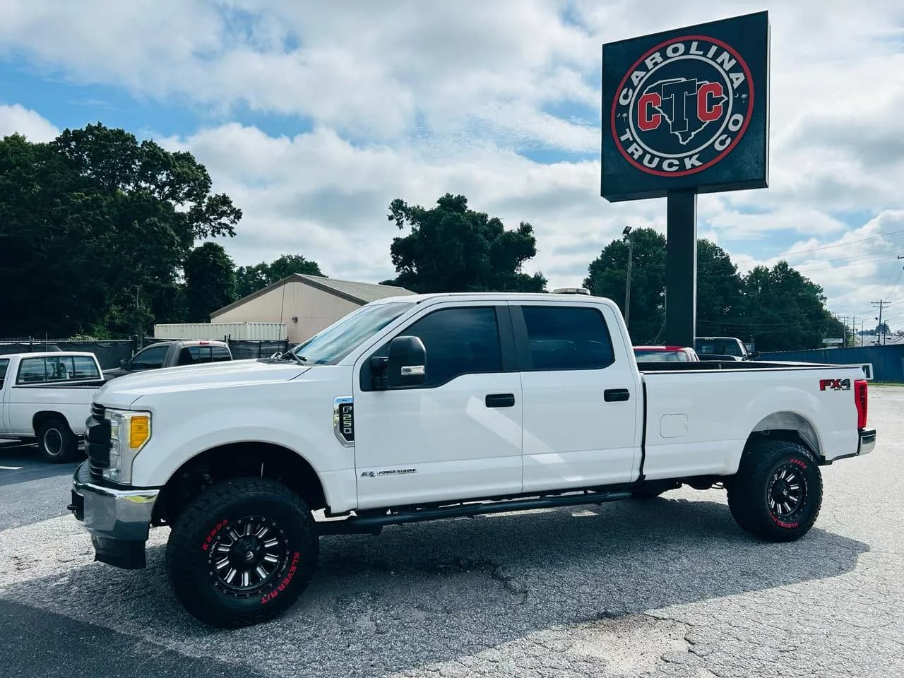 2017 Ford F-250 SD XL Crew Cab - Pickup