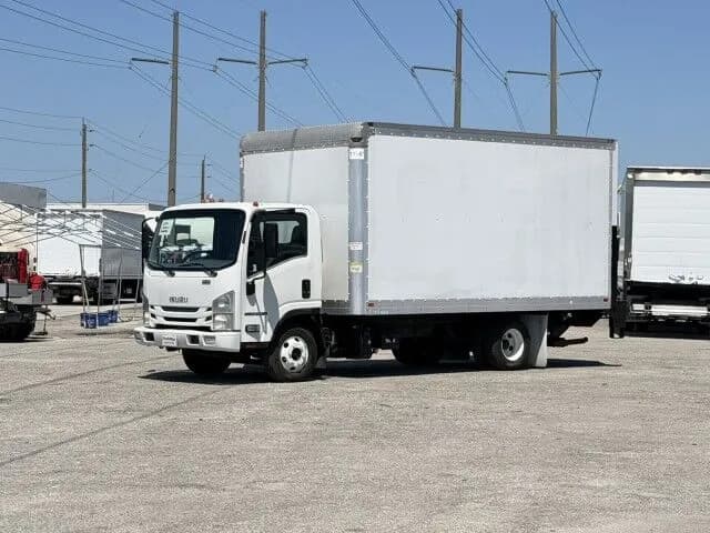 2019 Isuzu NPR-HD - Box