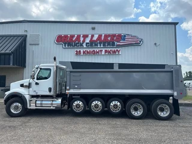 2025 Western Star 49X