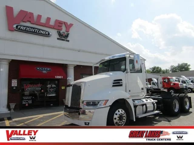 2020 Western Star 5700XE DAY CAB - Day Cab