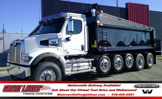 2025 Western Star 47X 6 Axle Bibeau - Dump