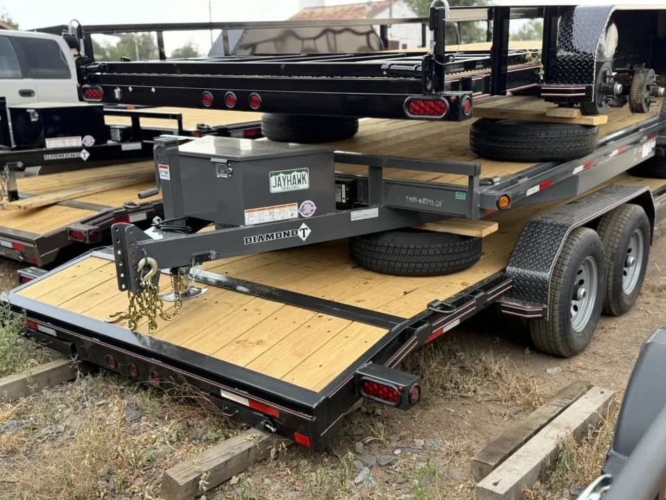 2027 DIAMOND T TRAILERS MFG. CO. Diamond T Trailers Mfg. Co - Car Hauler Trucks