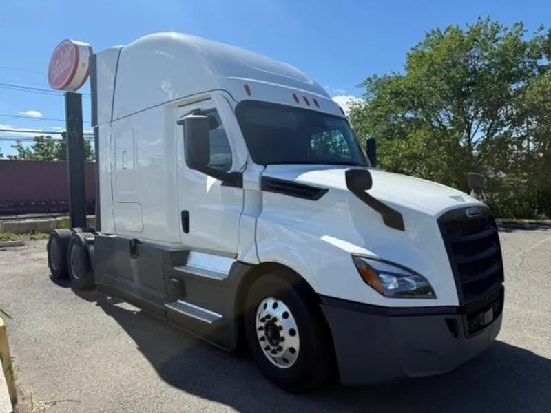 2022 Frghtlnr CAS 126