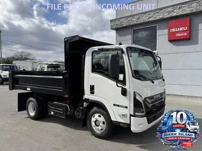 2026 Isuzu NRR 10.5' - Refrigerated