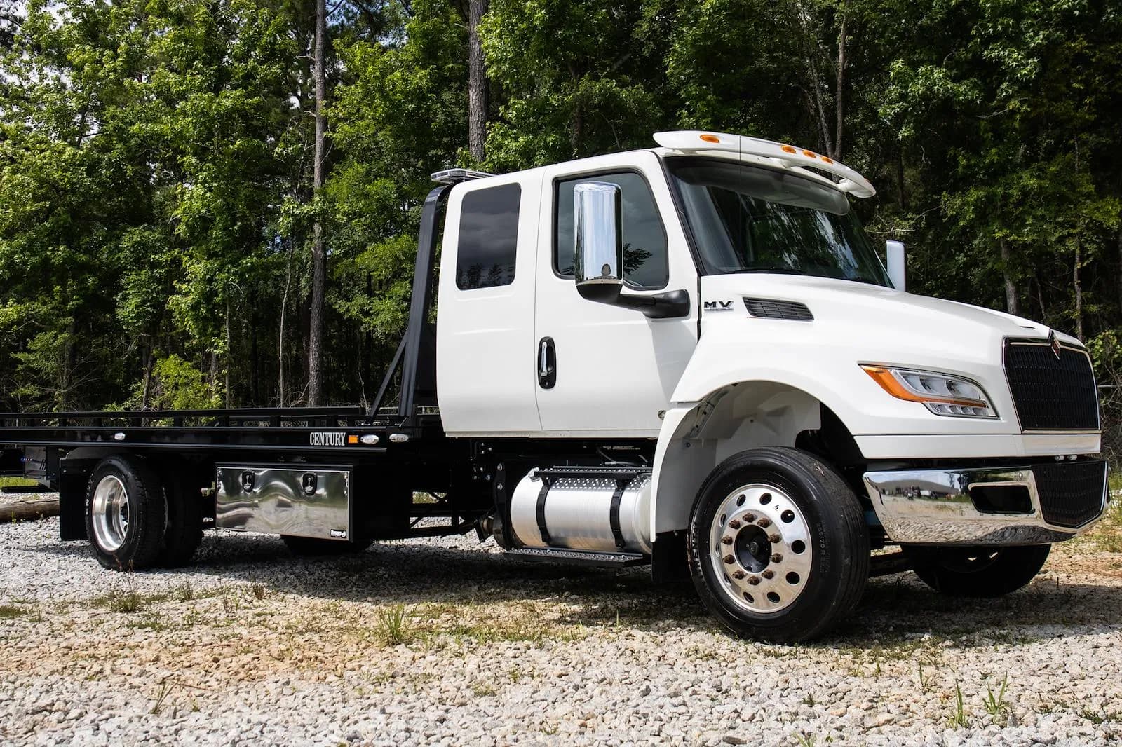 2025 International MV SBA - Tow