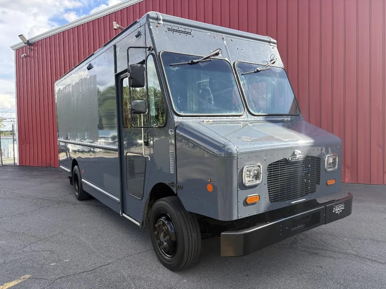 2020 Freightliner MT45 16’ Stepvan Step Van - Vans
