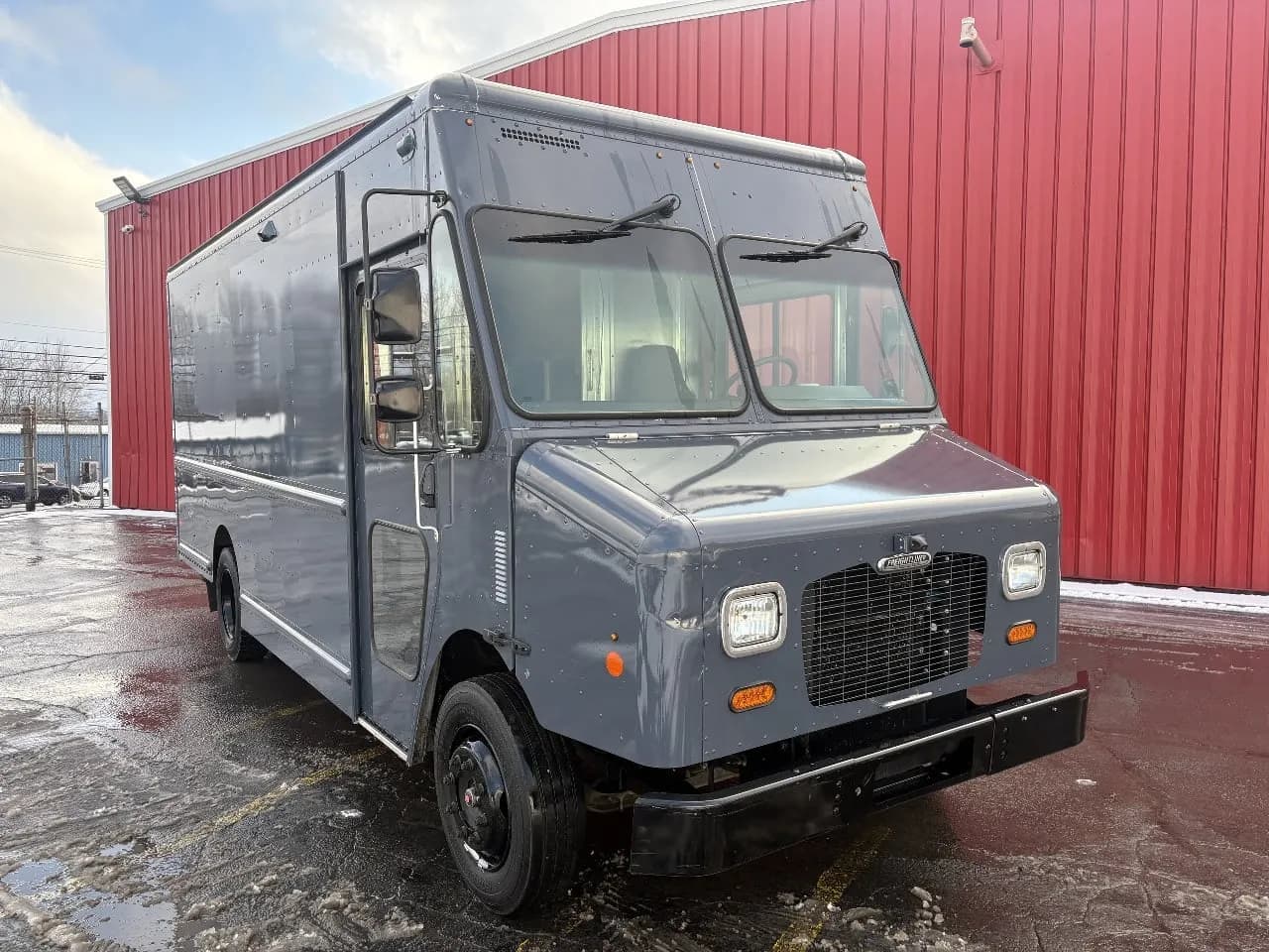 2021 Freightliner MT45 Stepvan Step Van - Vans