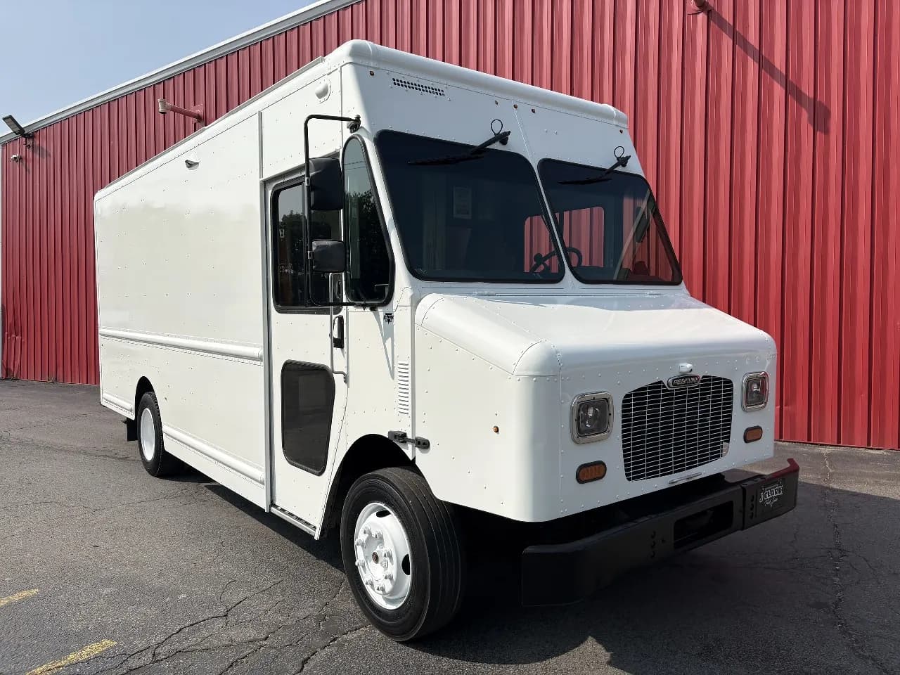 2021 Freightliner MT45 16’ Stepvan Step Van - Vans