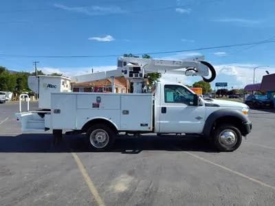 2016 Ford F-550 XL Boom / - Bucket