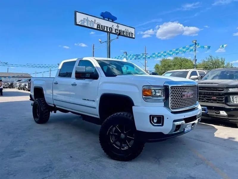 2016 GMC Sierra 2500HD Denali Pickup 4D 6 1/2 ft - Pickup