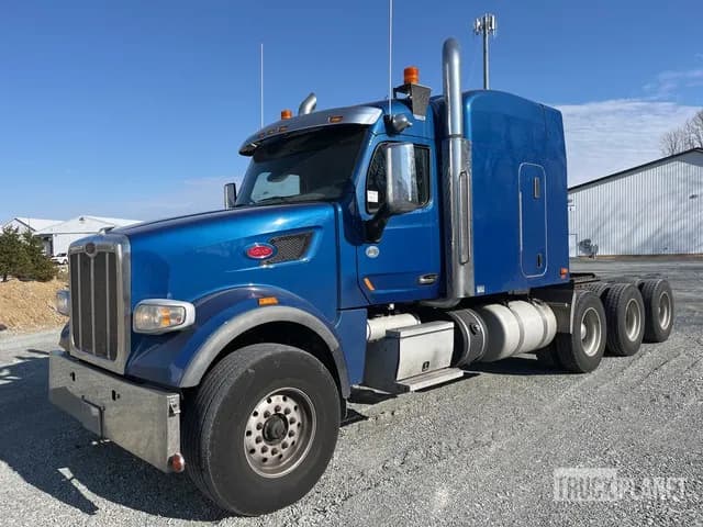 2020 Peterbilt 567 8x6 Heavy Haul Tri/A - Sleeper