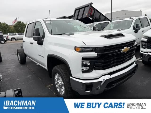 2026 Chevrolet Silverado 3500 Crew Cab - Chassis