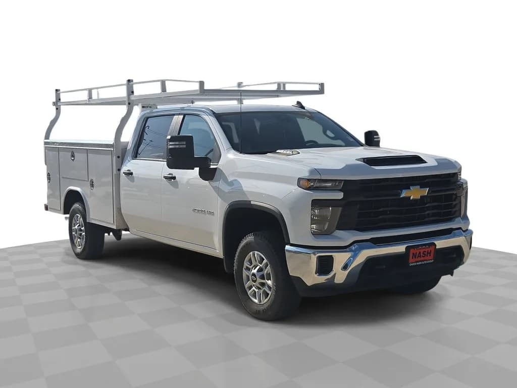 2026 Chevrolet Silverado 2500 Crew Cab - Chassis