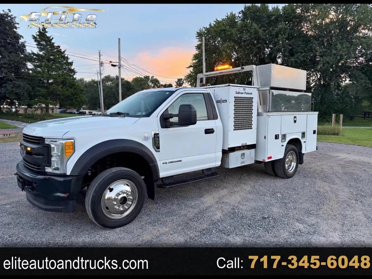 2017 Ford F-550 - Chassis