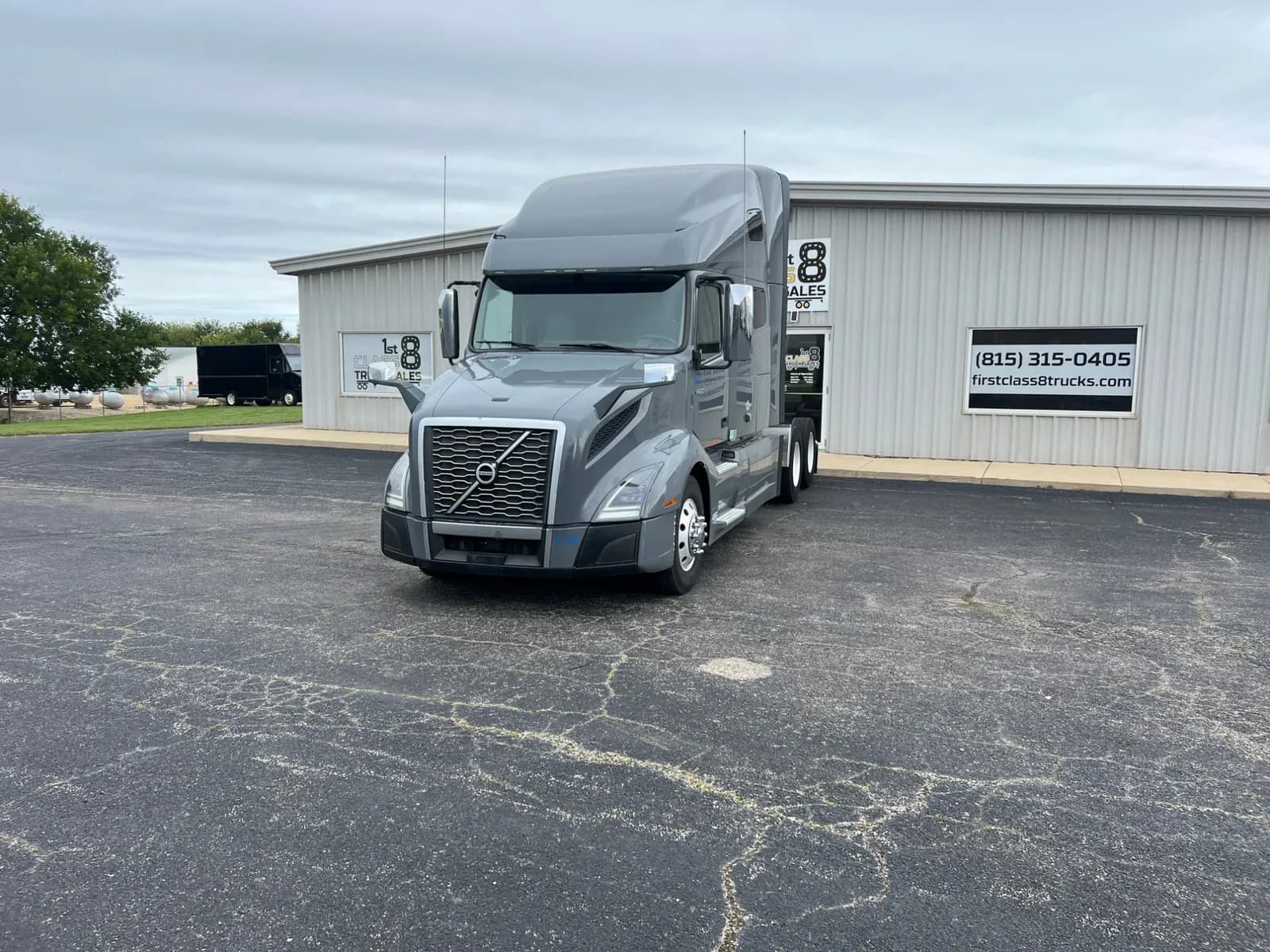 2021 Volvo VNL760 - Sleeper
