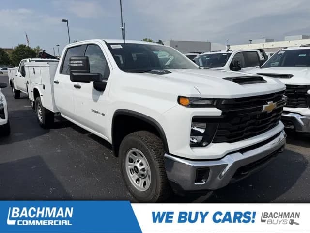 2026 Chevrolet Silverado 3500 Crew Cab - Chassis