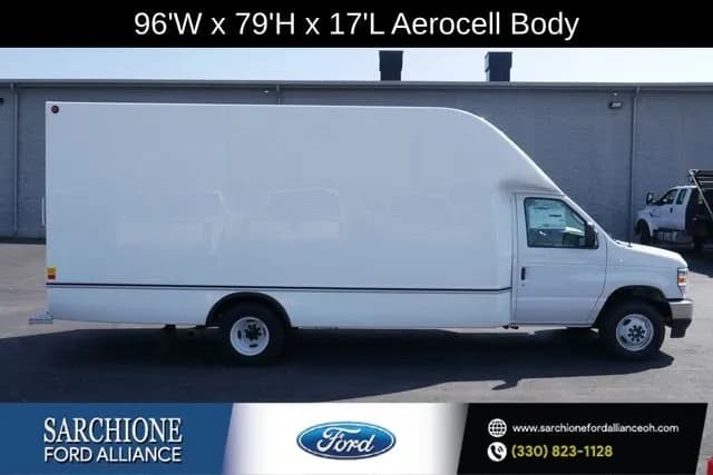 2027 Ford E-450SD - Box
