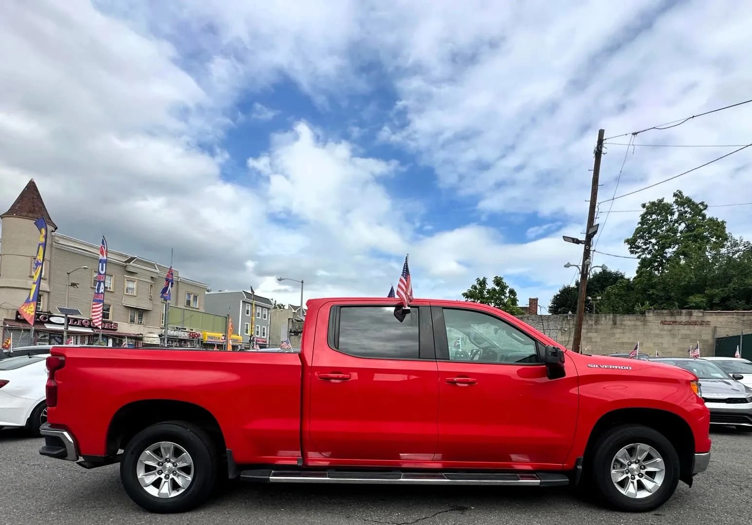2024 Chevrolet SILVERADO 1500 CREW CAB - Pickup