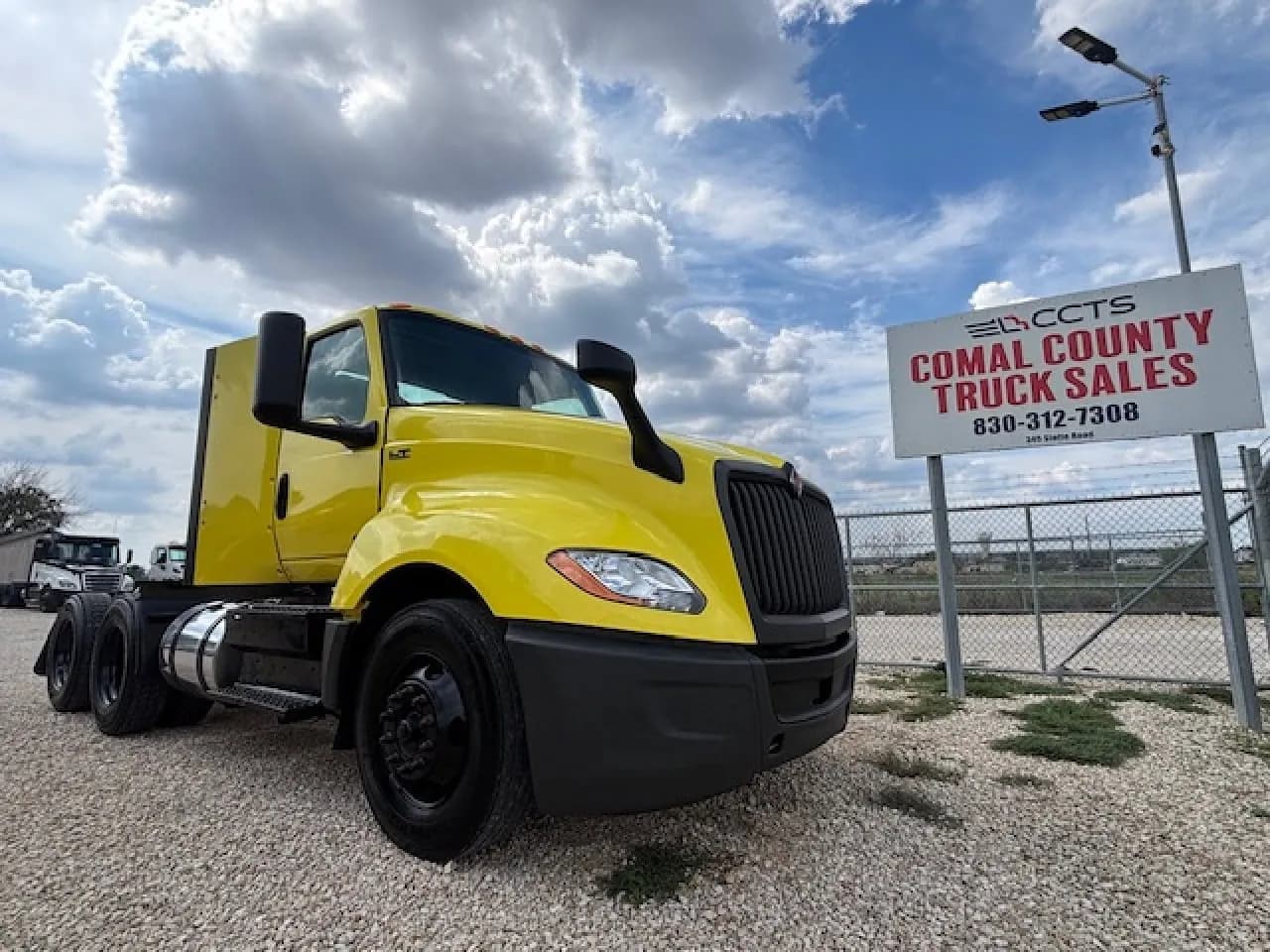2023 International LT - Day Cab