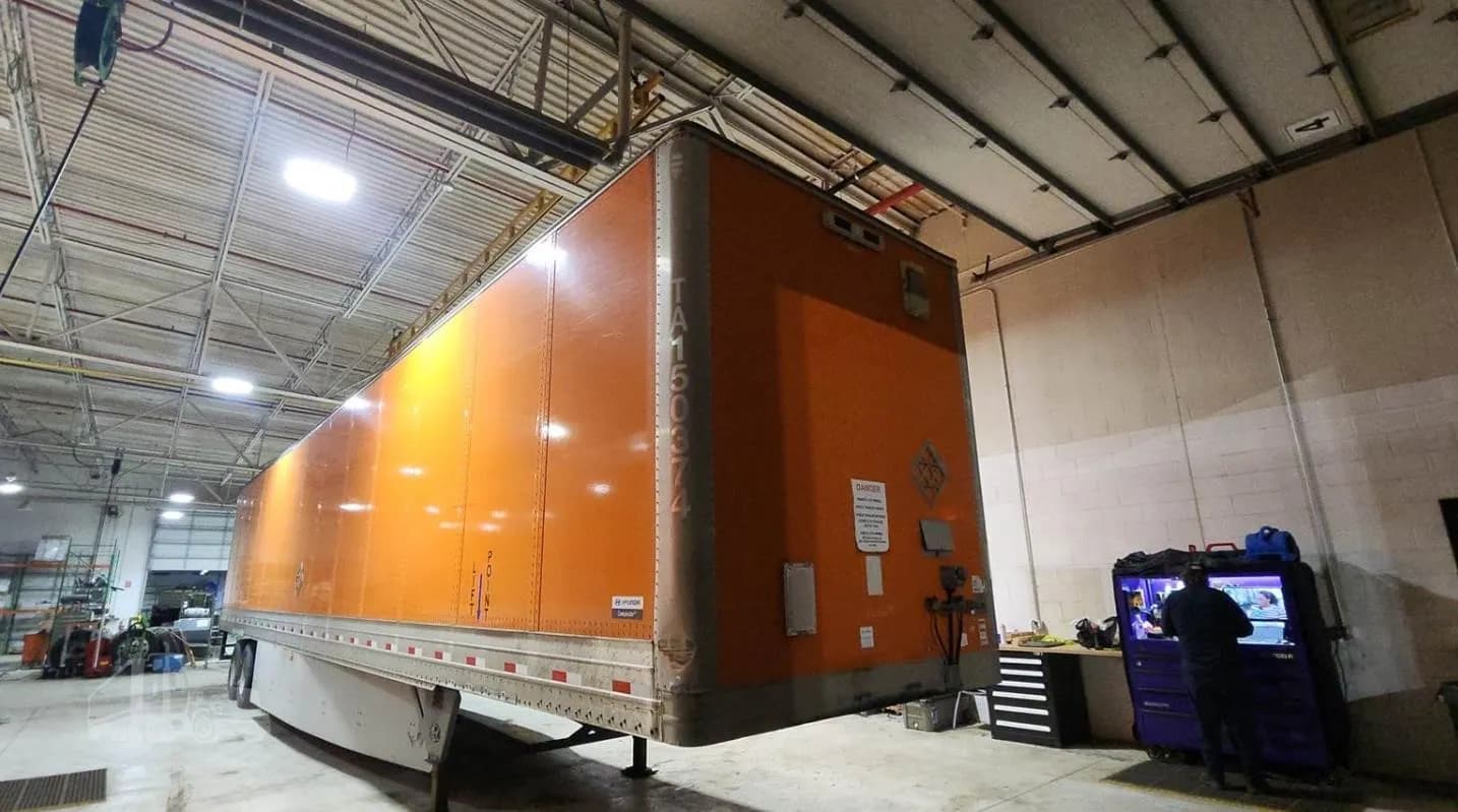 2015 Truck Paper VC2530152-JS - Vans