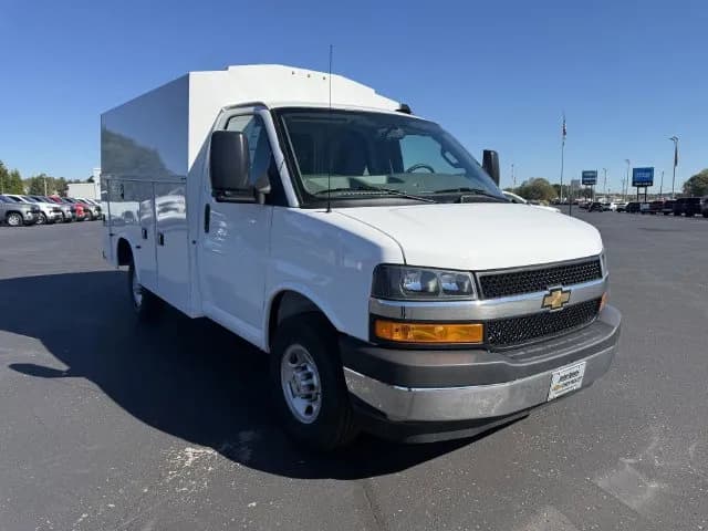 2026 Chevrolet Express 3500 - Box