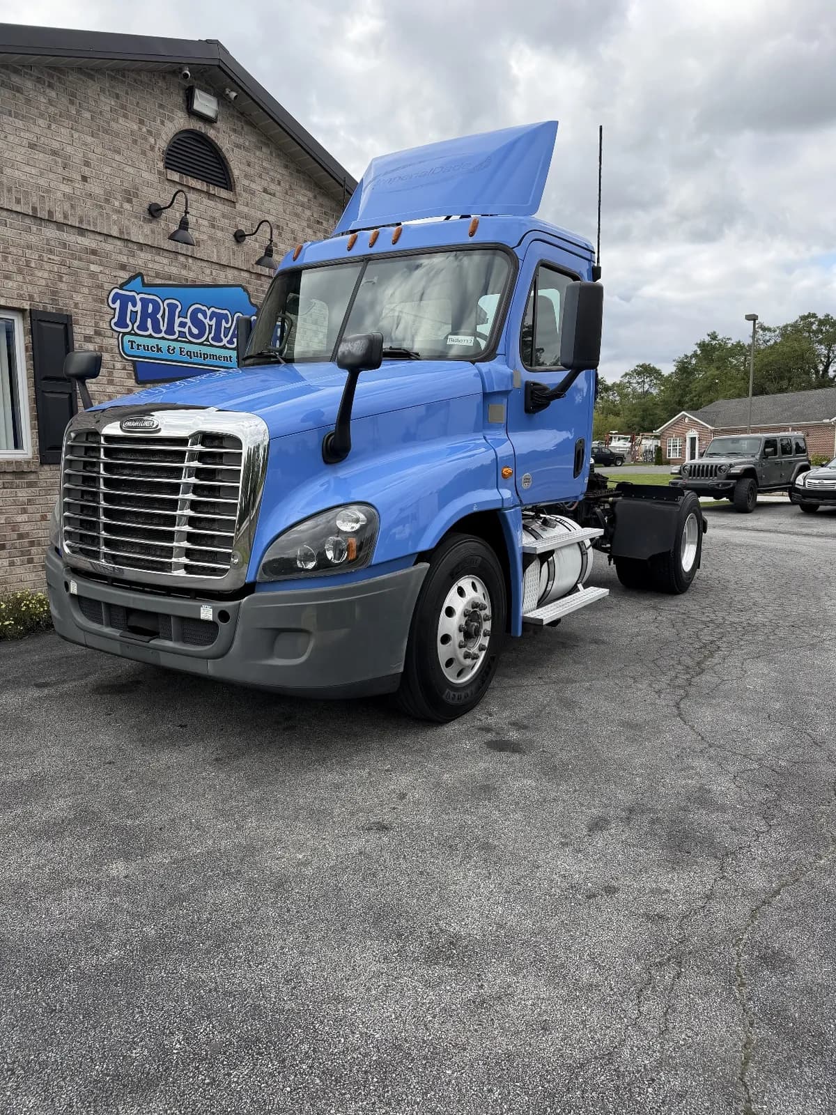2019 Freightliner Cascadia - Day Cab