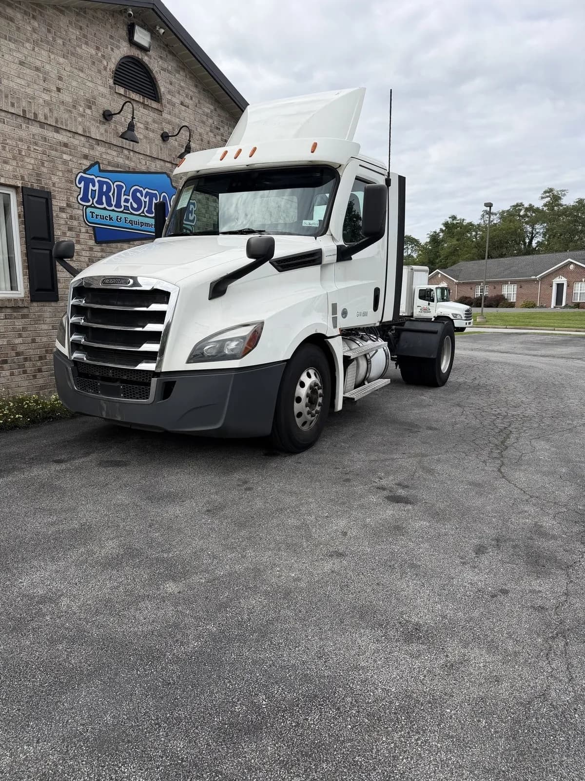 2020 Freightliner Cascadia - Day Cab