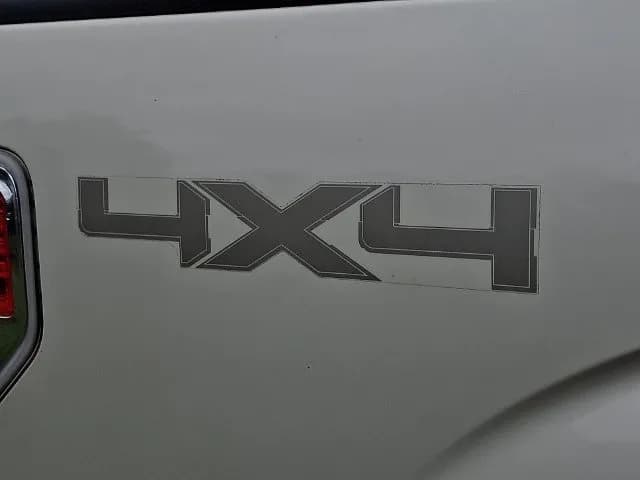 2009 Ford F-150 SuperCrew - Pickup