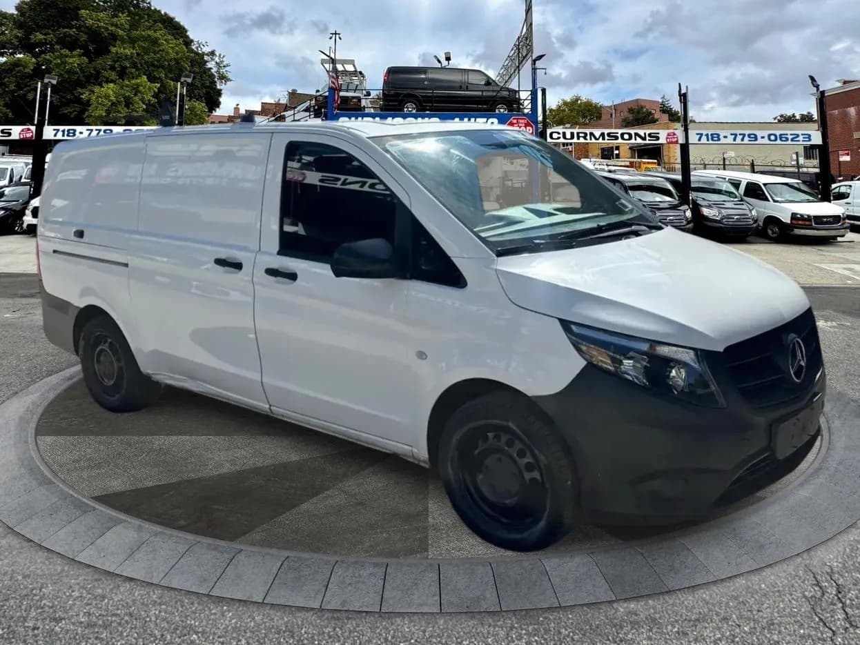2017 Mercedes-Benz Metris Cargo Van Standard Roof 126" Wheelbase - Vans