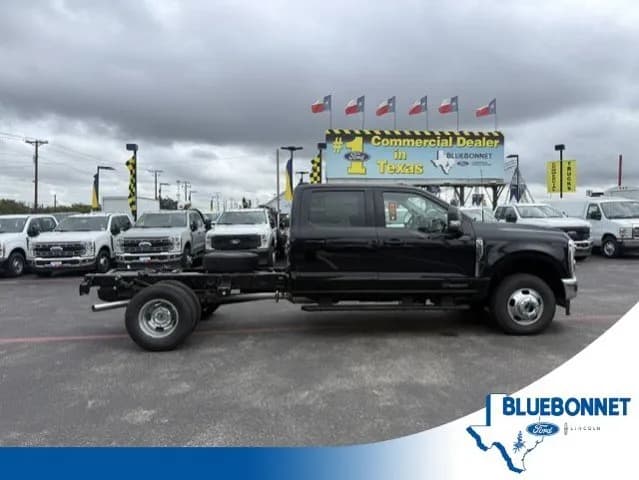 2027 Ford F-350 Crew Cab - Chassis