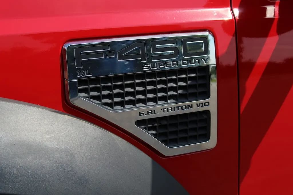 2010 Ford F-450 Chassis Cab - Chassis