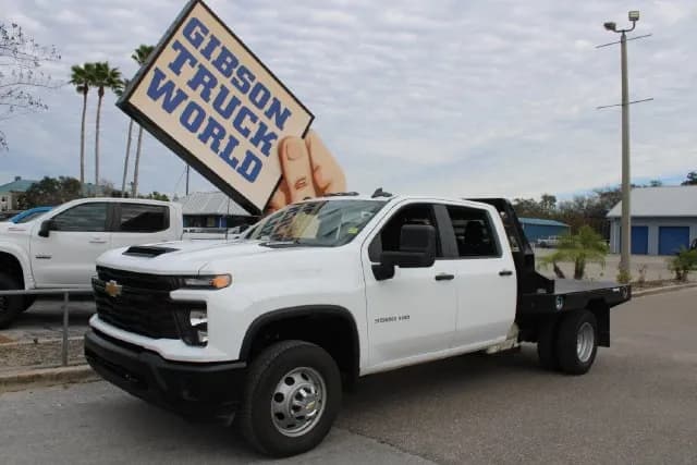 2025 Chevrolet Silverado 3500HD - Flatbed