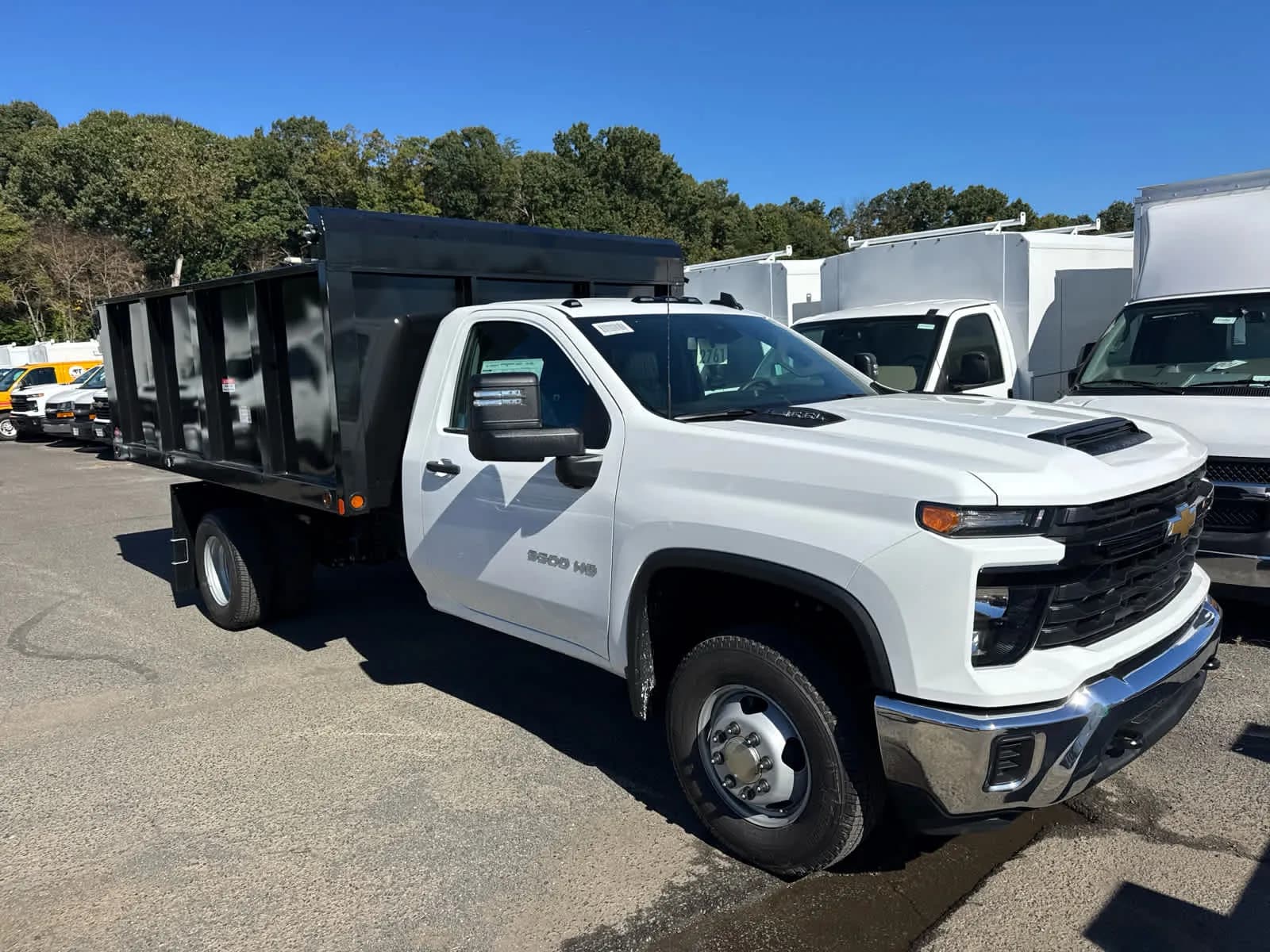 2026 Chevrolet Silverado 3500 - Dump