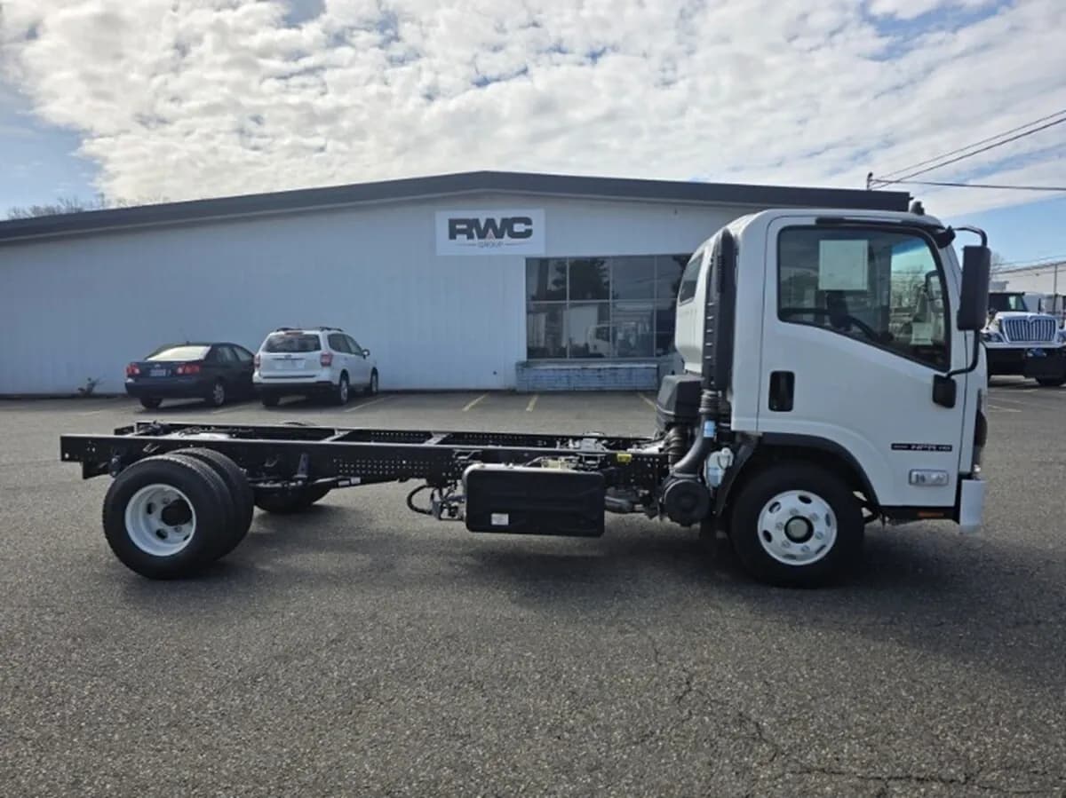 2026 Isuzu NPR-HD - Chassis