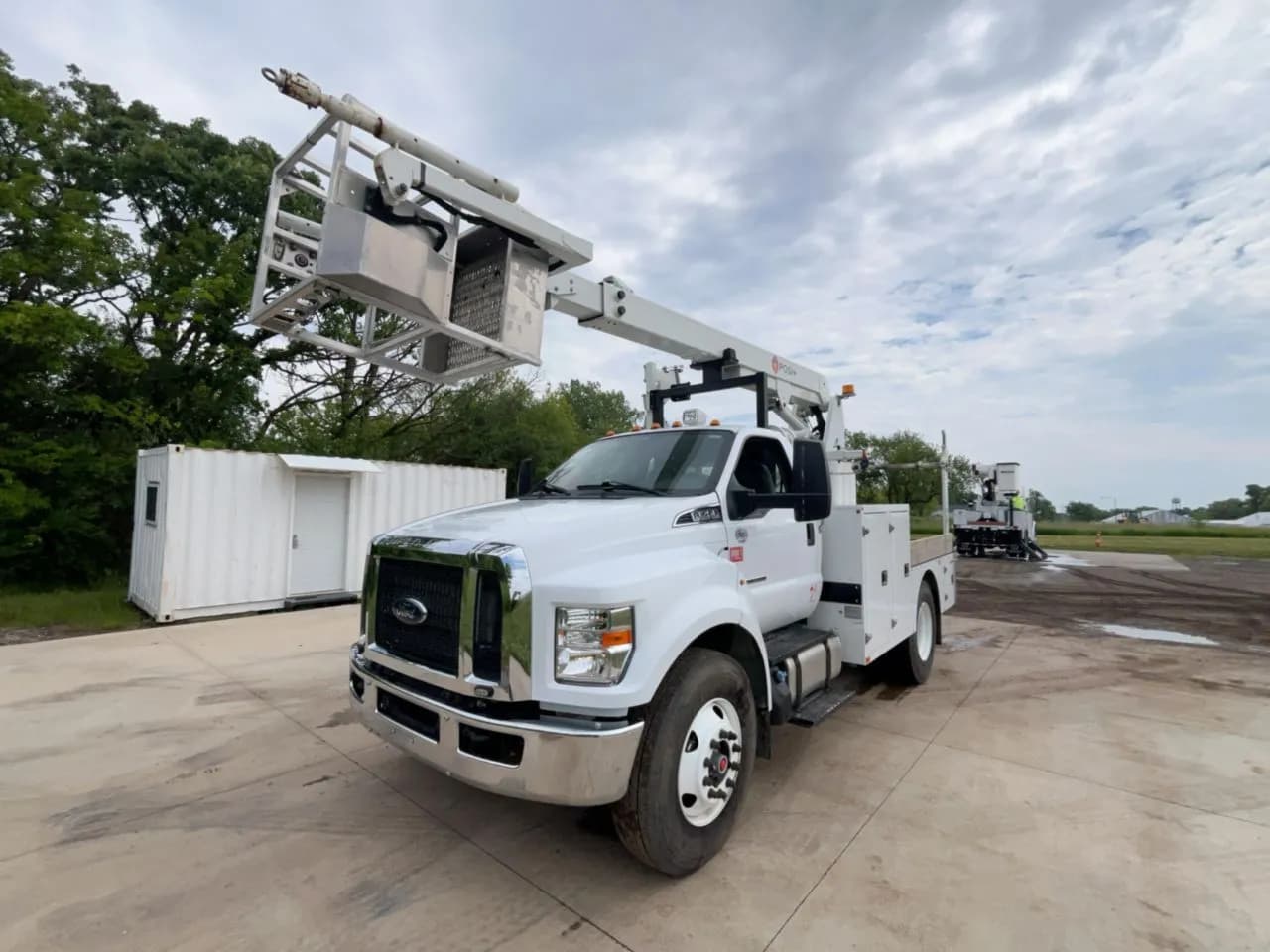 2023 Ford F750 - Service