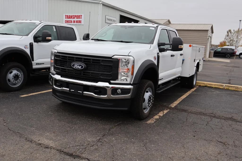 2027 Ford F-550 Crew Cab - Chassis
