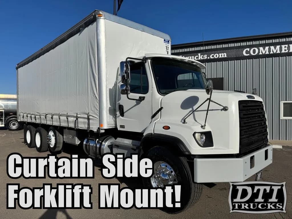 2019 Freightliner 108 SD - Curtain Side / Roll Tarp Trailers / Curtain Side Trucks